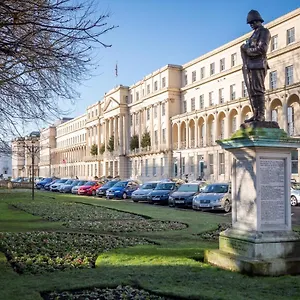 2 Bedroom Town Centre Apartment